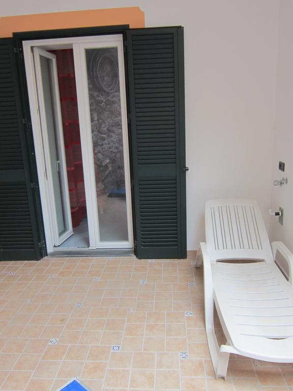 Villa Flora Ísquia Exterior foto