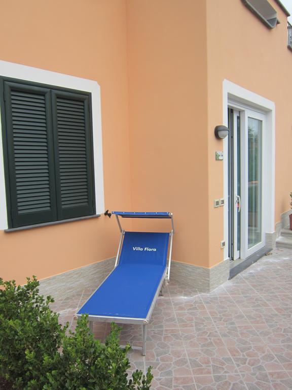 Villa Flora Ísquia Exterior foto