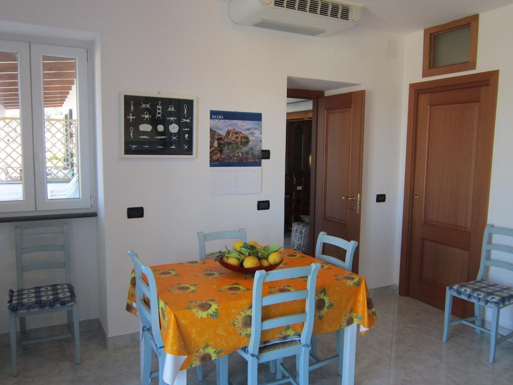 Villa Flora Ísquia Quarto foto