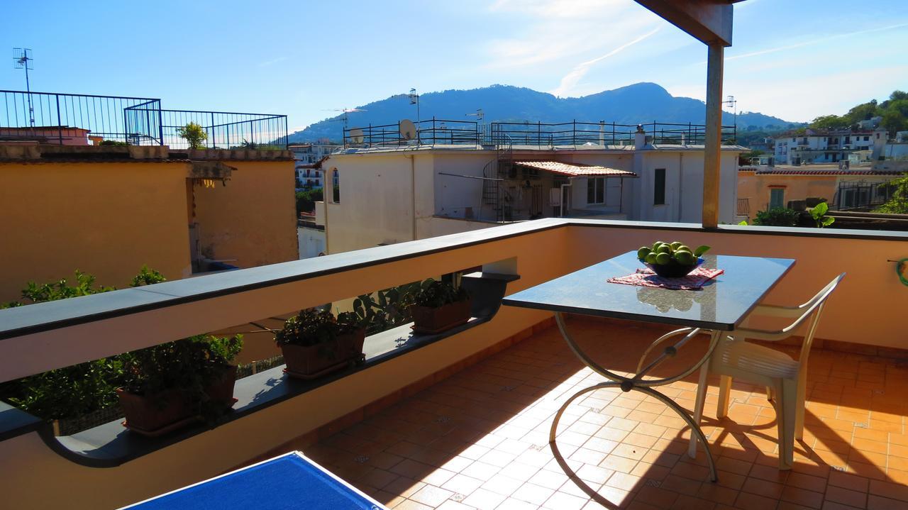 Villa Flora Ísquia Exterior foto