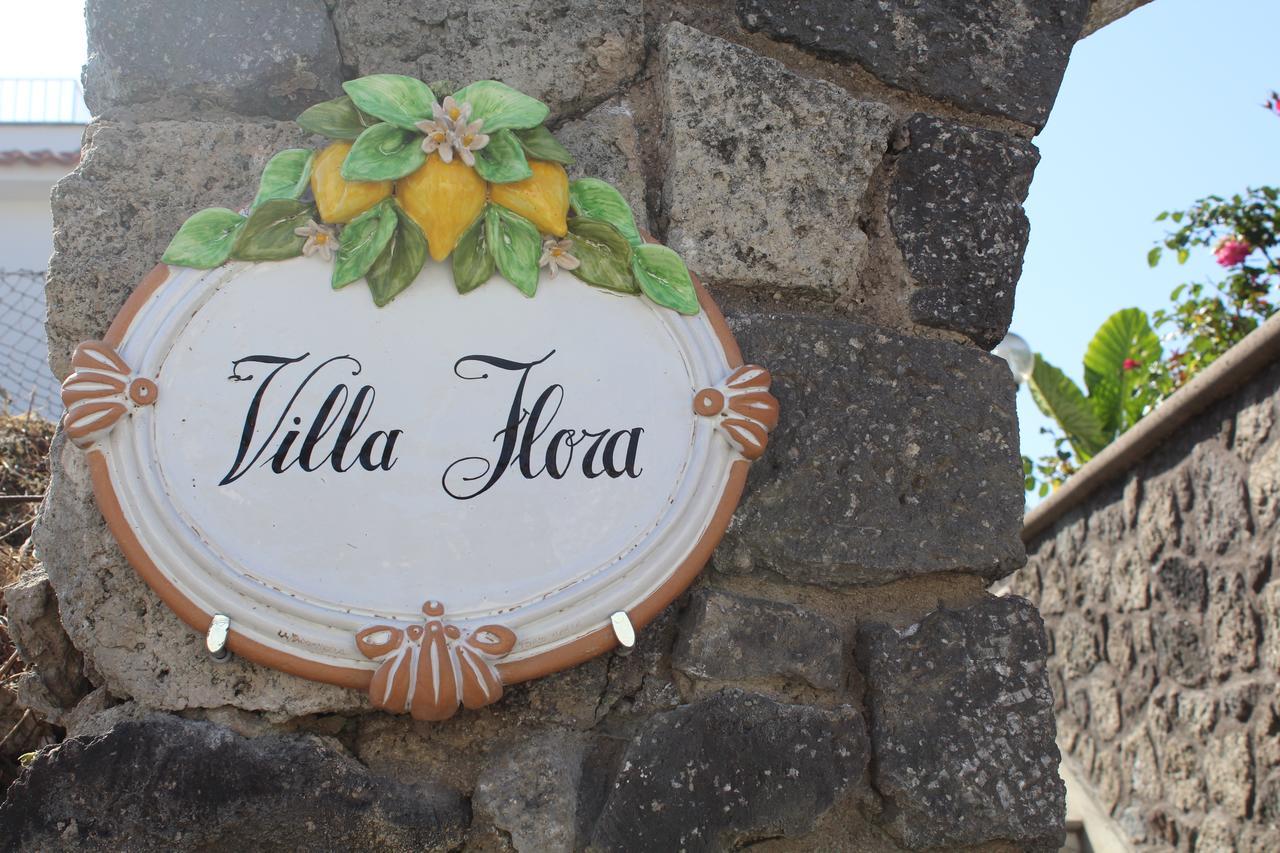 Villa Flora Ísquia Exterior foto